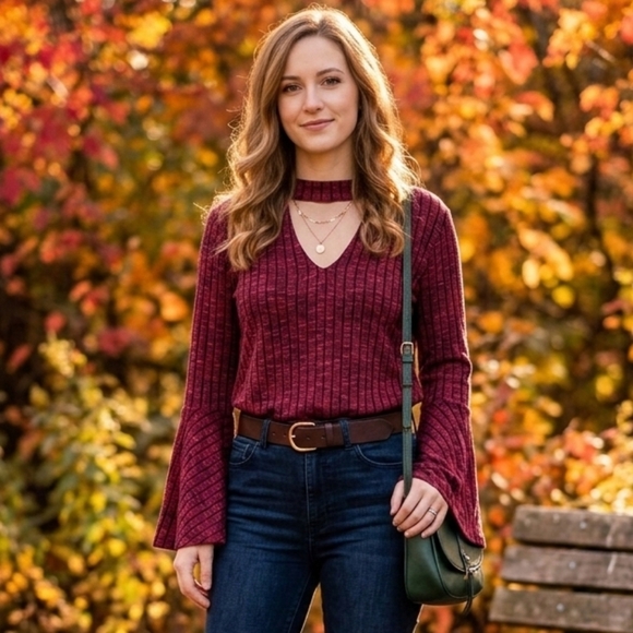 Top - Picture 2 of 16